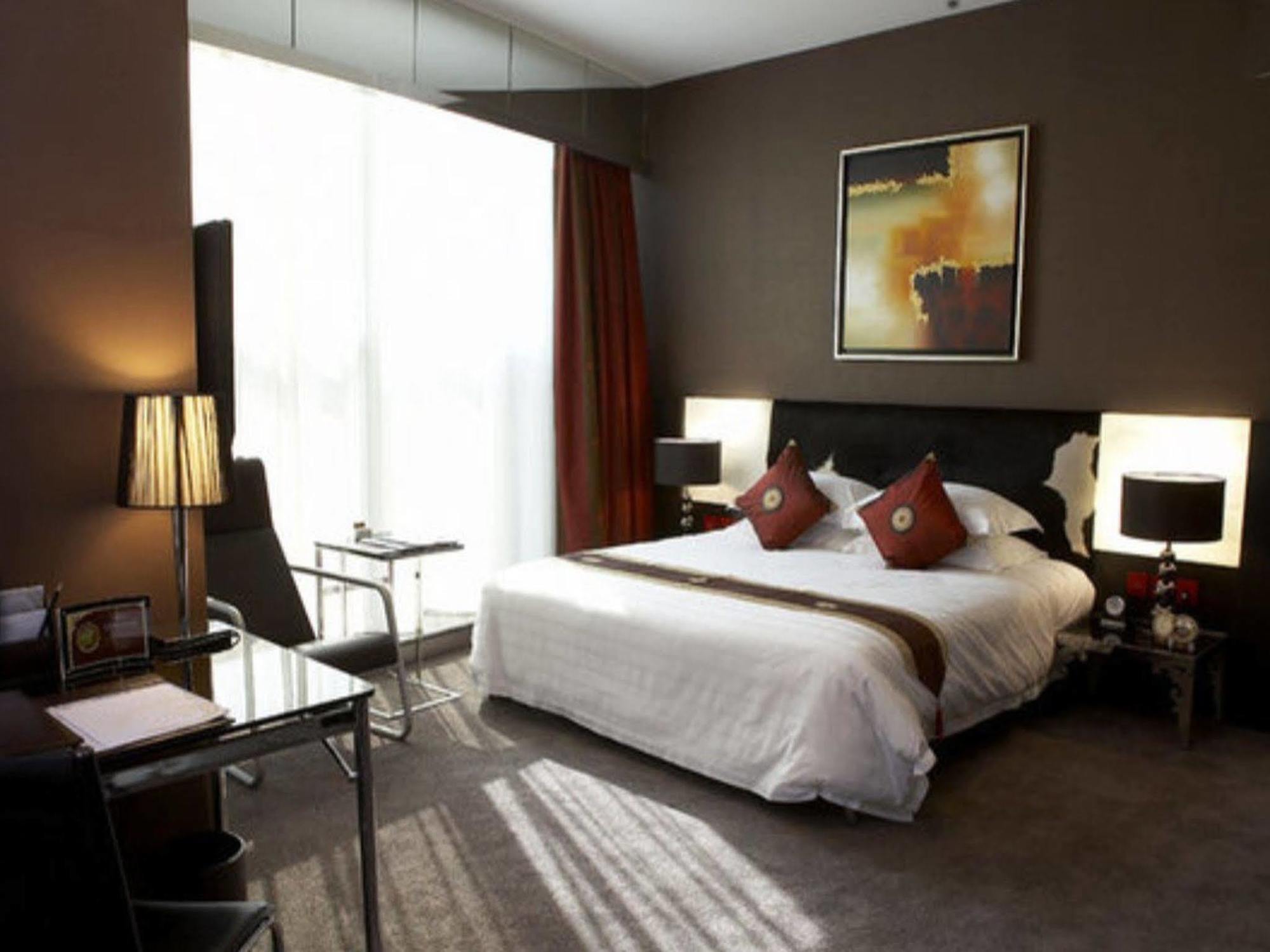 Yun's Paradise Yu Garden Hotel